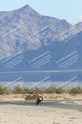 media/Nov-16-2025-Race Pace (Sun) [[8c5fa54630]]/Non Verified Riders (1st 20 Minutes)/4-Turn 16 (1116am)/